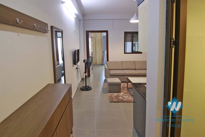 Nice apartment on Nguyen Van Huyen, Cau Giay for rent